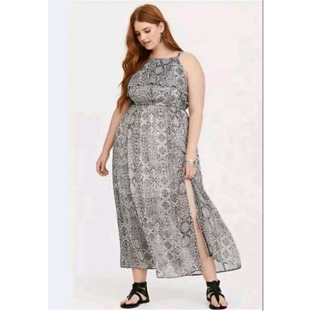 Torrid Maxi Dress Lined Black White Patterned Womens 3X Tie Neck Slit